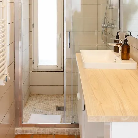 Propriete Unique De Trois Maisons 9 Au Coeur Du Croisic Le Croisic