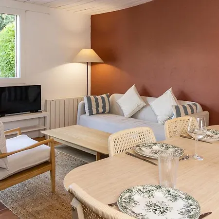 Propriete Unique De Trois Maisons 9 Au Coeur Du Croisic Tatil Evi *